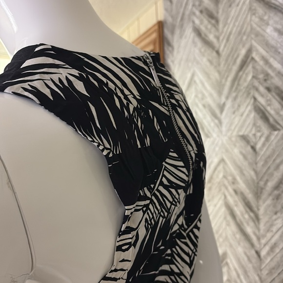 Rietman‘s tropical sleeveless dress black and white size medium back zipper - Picture 7 of 9